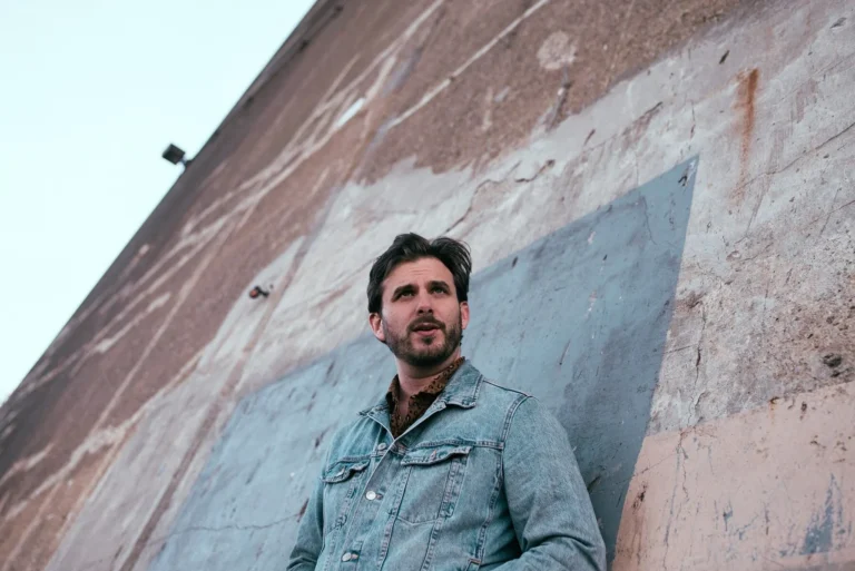 Local Nomad Fuses Genres in New Single “Love is Gone”