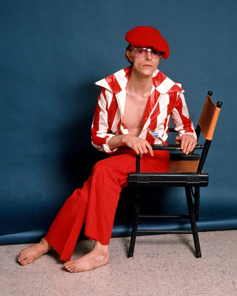When You Feel Like No One Loves You, David Bowie Does