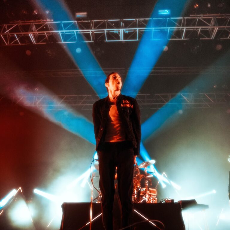 Photo Gallery: Charlotte Sands, The Happy Fits, and The Maine at the House of Blues