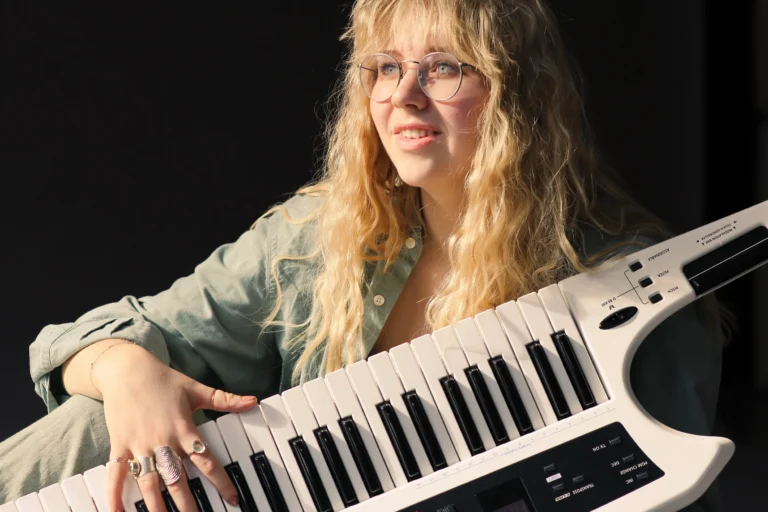 Emi McSwain, The Industry and Authenticity – What the FOLK is Up?