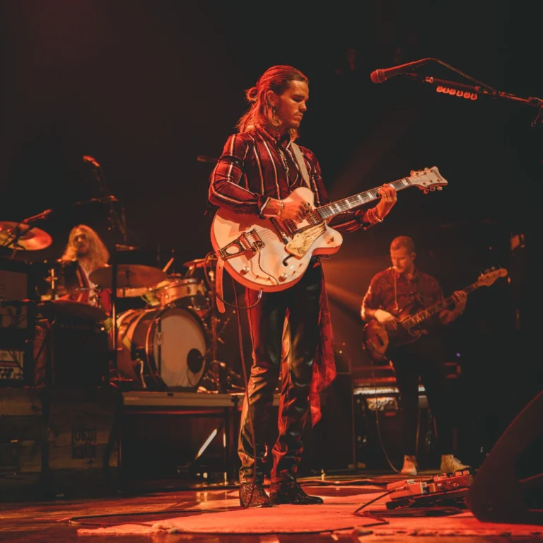 Photo Gallery: Des Rocs and KALEO at The House of Blues