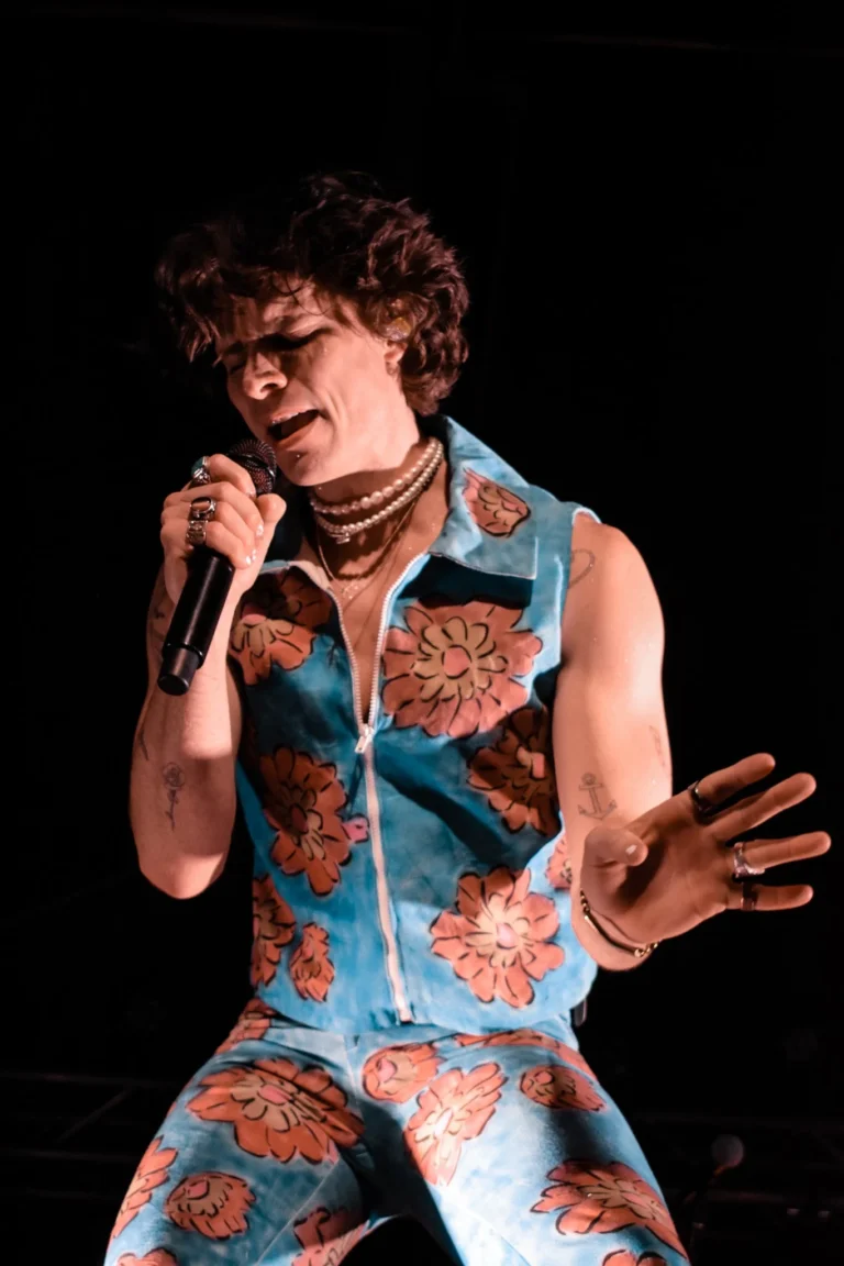 Photo Gallery: Spencer Sutherland at Brighton Music Hall