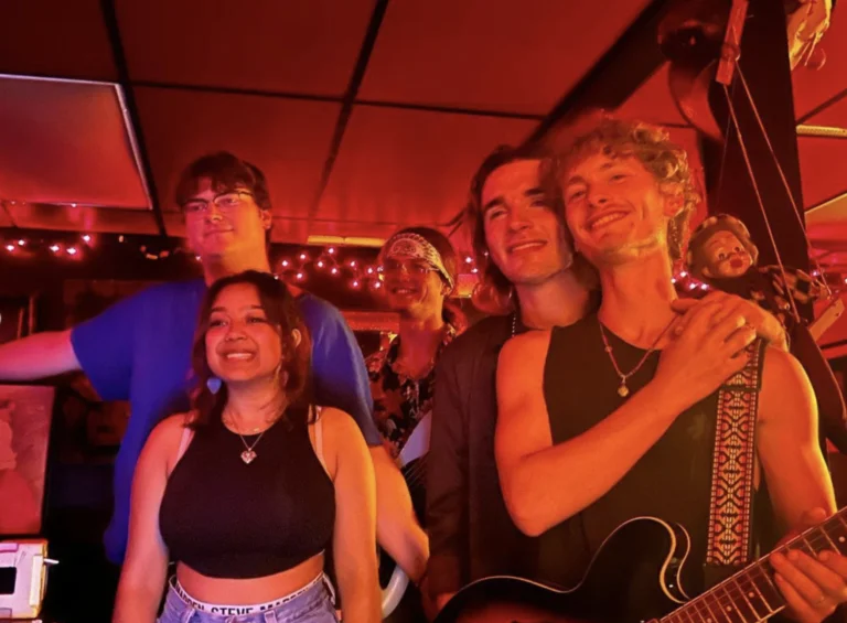 Hallway’s Latest Single ‘Last Time’ Radiates Nostalgia Through Every Note