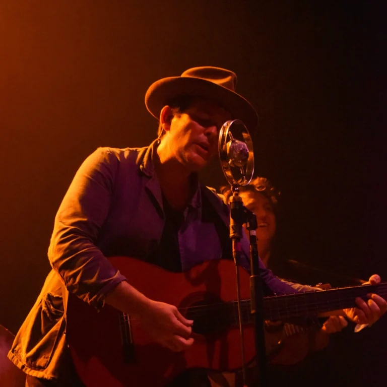 Photo Gallery: Gregory Alan Isakov at Roadrunner