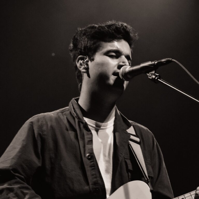 Photo Gallery: Sam MacPherson at Roadrunner