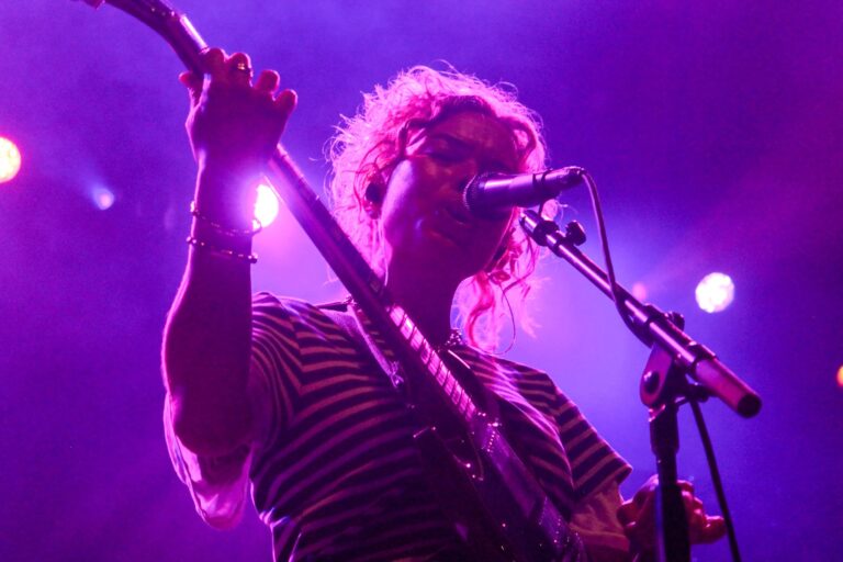 Photo Gallery: Nilüfer Yanya at Roadrunner