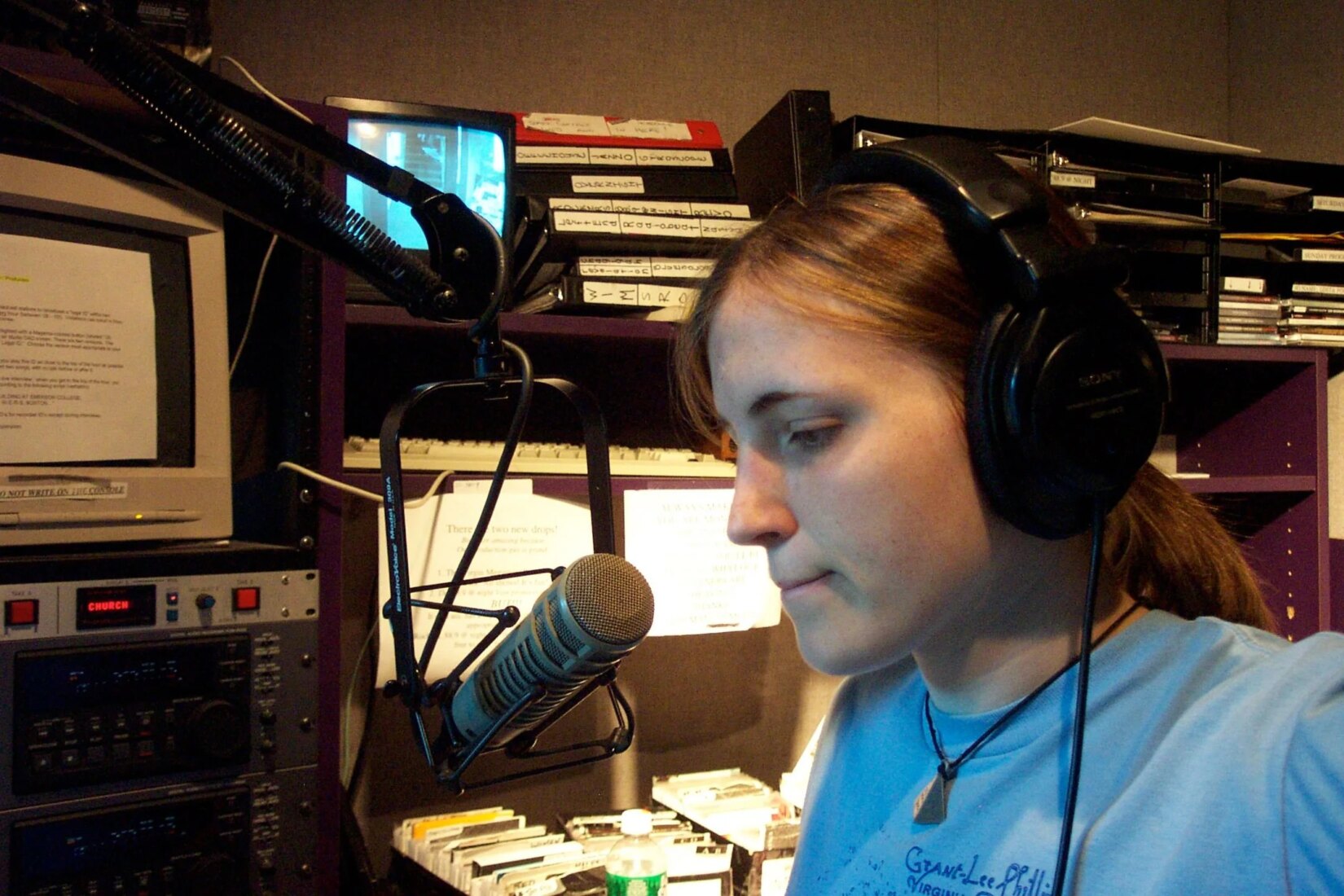  Howes in 2004, hosting WERS’ “The Coffee House” 