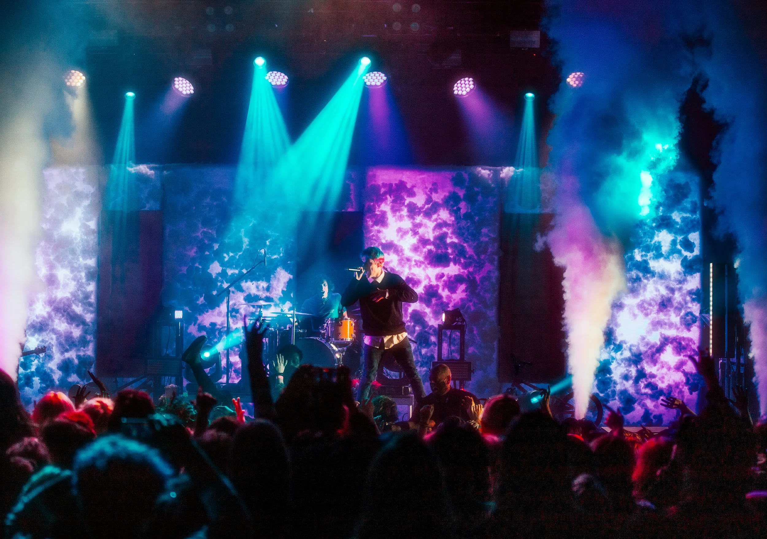  Waterparks performing their “A Night Out on Earth” tour at Big Night Live 
